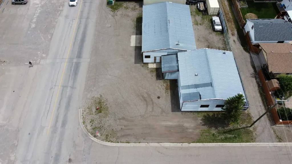 604 12 Street Fort Macleod AB T0L 0Z0