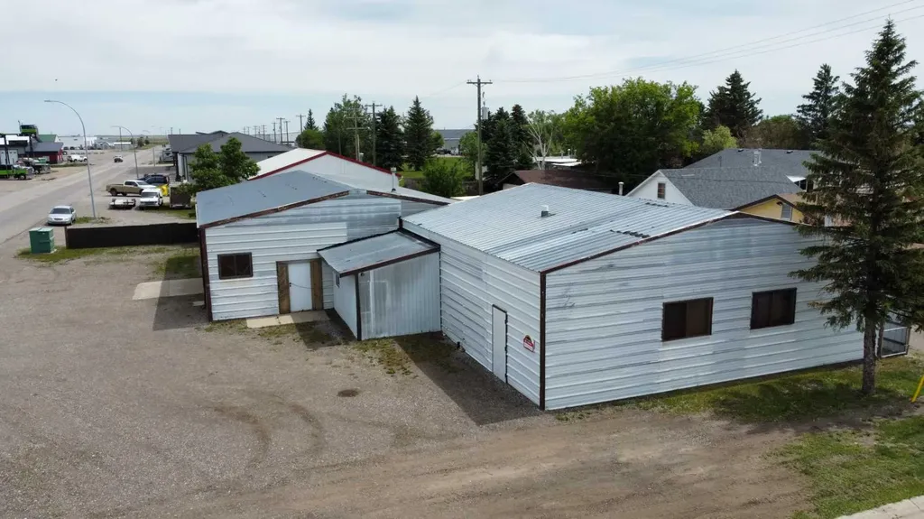 604 12 Street Fort Macleod AB T0L 0Z0