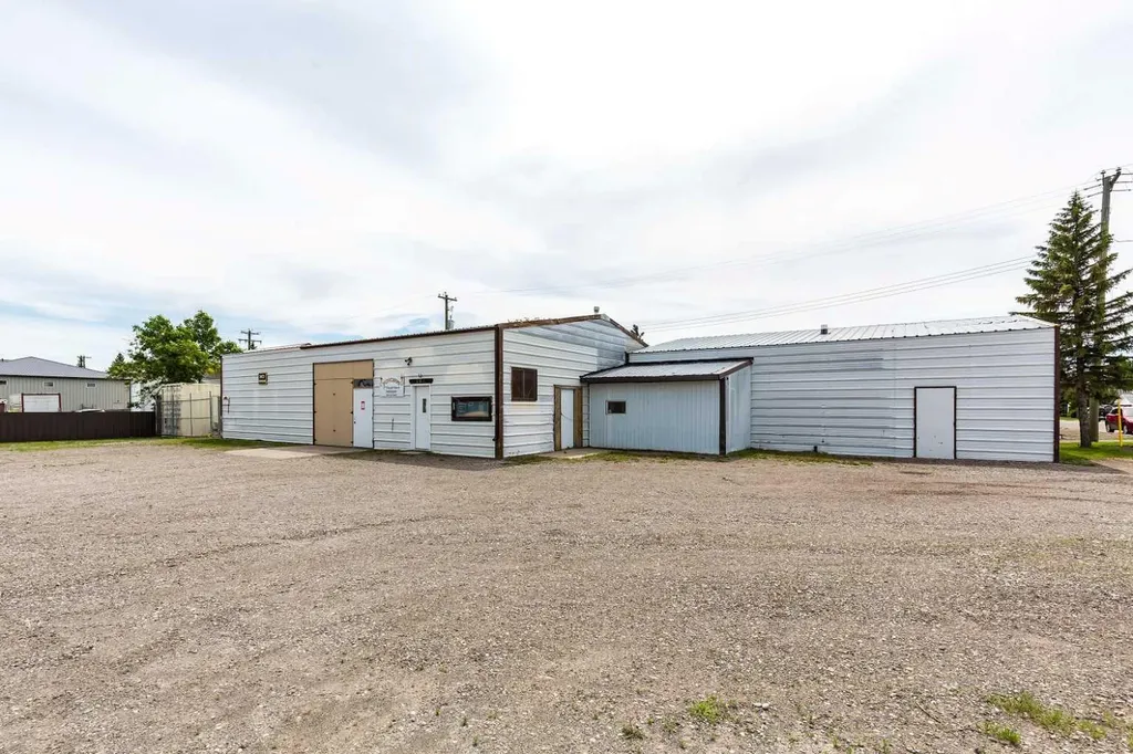 604 12 Street Fort Macleod AB T0L 0Z0