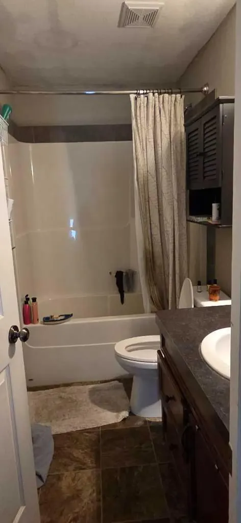 5722 45 Avenue Close Rocky Mountain House AB T4T 0B5
