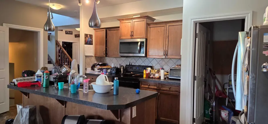 5722 45 Avenue Close Rocky Mountain House AB T4T 0B5