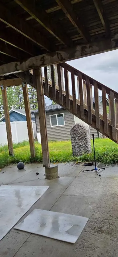 5722 45 Avenue Close Rocky Mountain House AB T4T 0B5