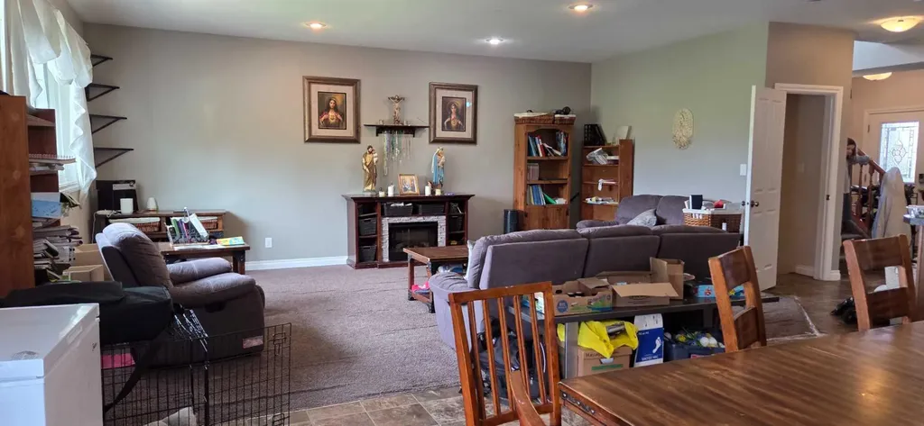 5722 45 Avenue Close Rocky Mountain House AB T4T 0B5