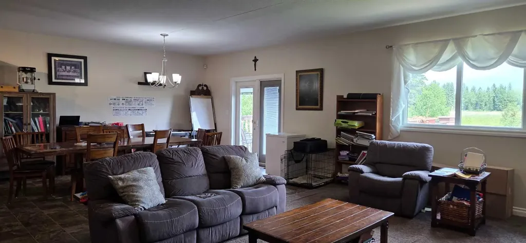 5722 45 Avenue Close Rocky Mountain House AB T4T 0B5