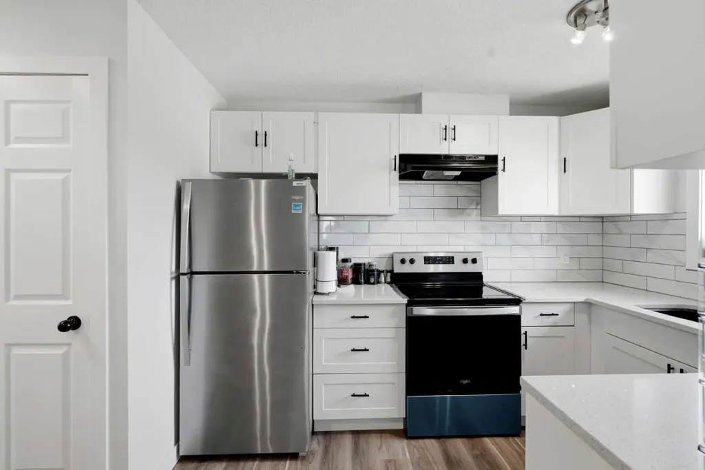 5640 Temple Drive NE Calgary AB T1Y 3Z7