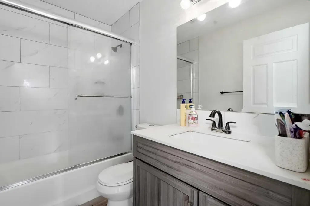 5640 Temple Drive NE Calgary AB T1Y 3Z7