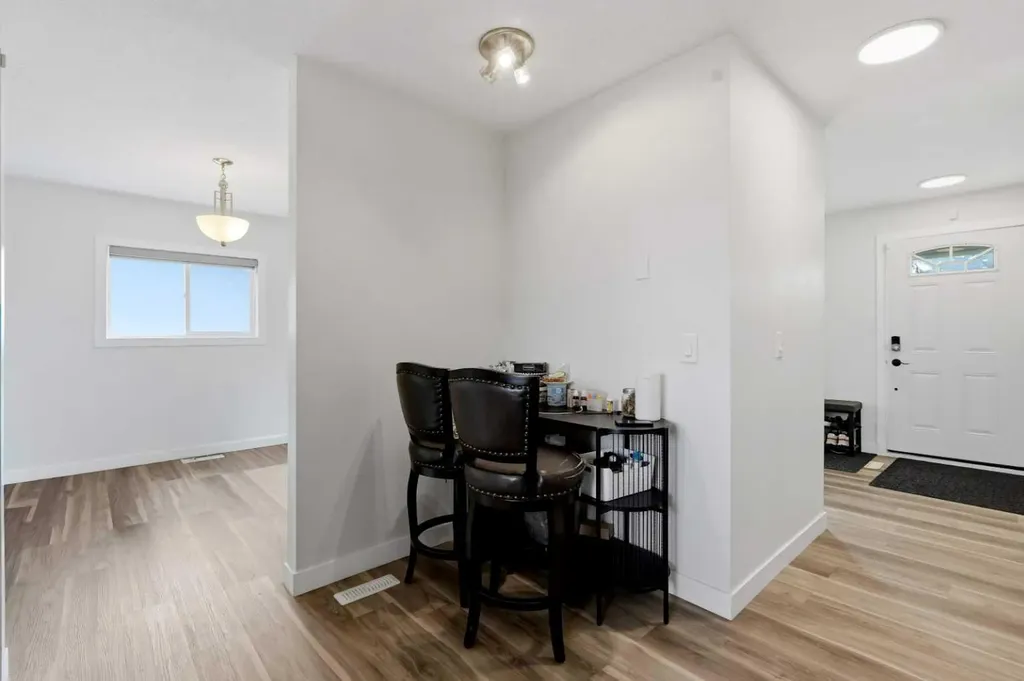 5640 Temple Drive NE Calgary AB T1Y 3Z7