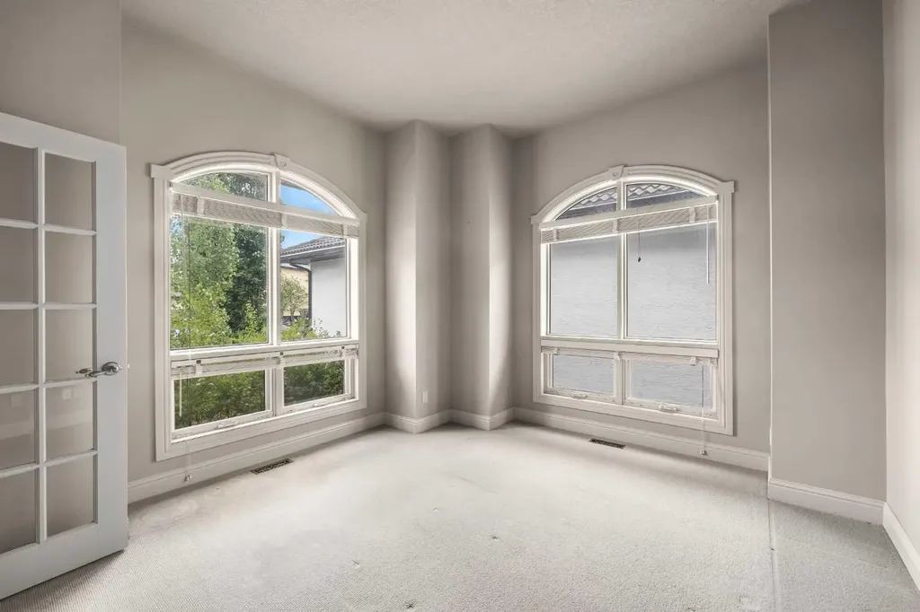 135 Hamptons Terrace NW Calgary AB T3A 5S3