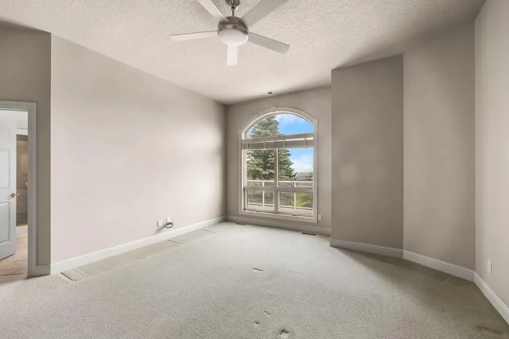 135 Hamptons Terrace NW Calgary AB T3A 5S3