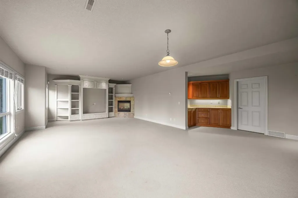 135 Hamptons Terrace NW Calgary AB T3A 5S3