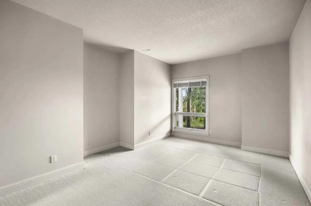 135 Hamptons Terrace NW Calgary AB T3A 5S3