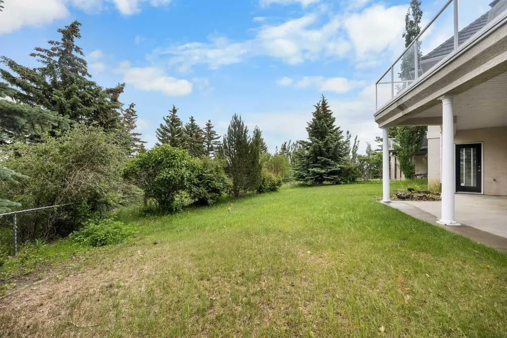 135 Hamptons Terrace NW Calgary AB T3A 5S3