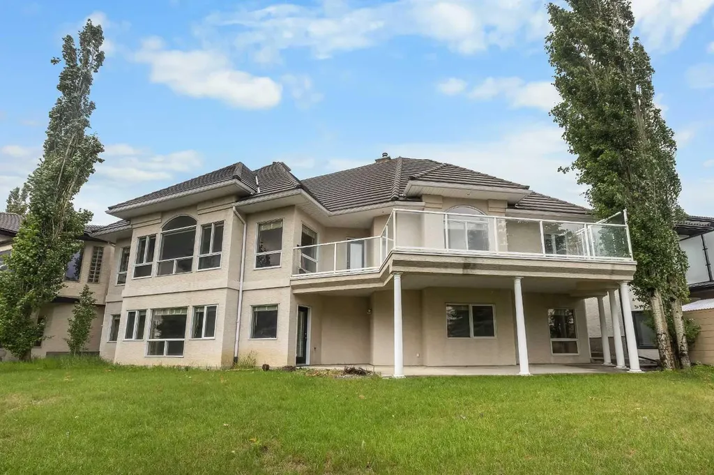 135 Hamptons Terrace NW Calgary AB T3A 5S3