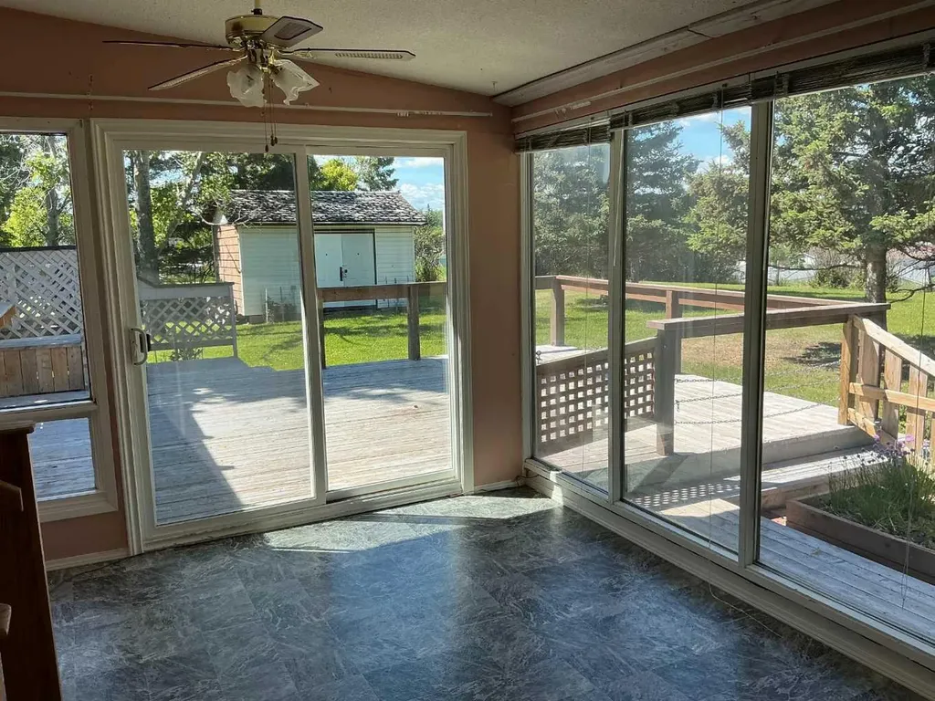 299 3rd Avenue SE Diamond Valley AB T0L 0H0