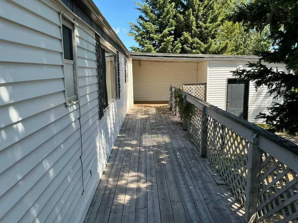299 3rd Avenue SE Diamond Valley AB T0L 0H0