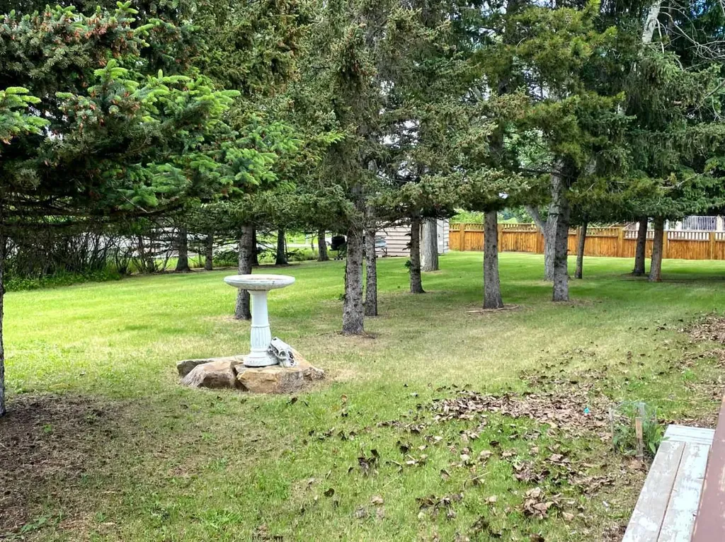 299 3rd Avenue SE Diamond Valley AB T0L 0H0