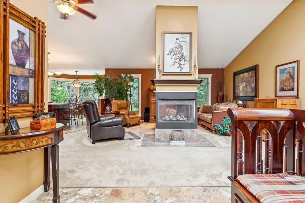 90 Hawk Eye Road Bragg Creek AB T0L 0K0