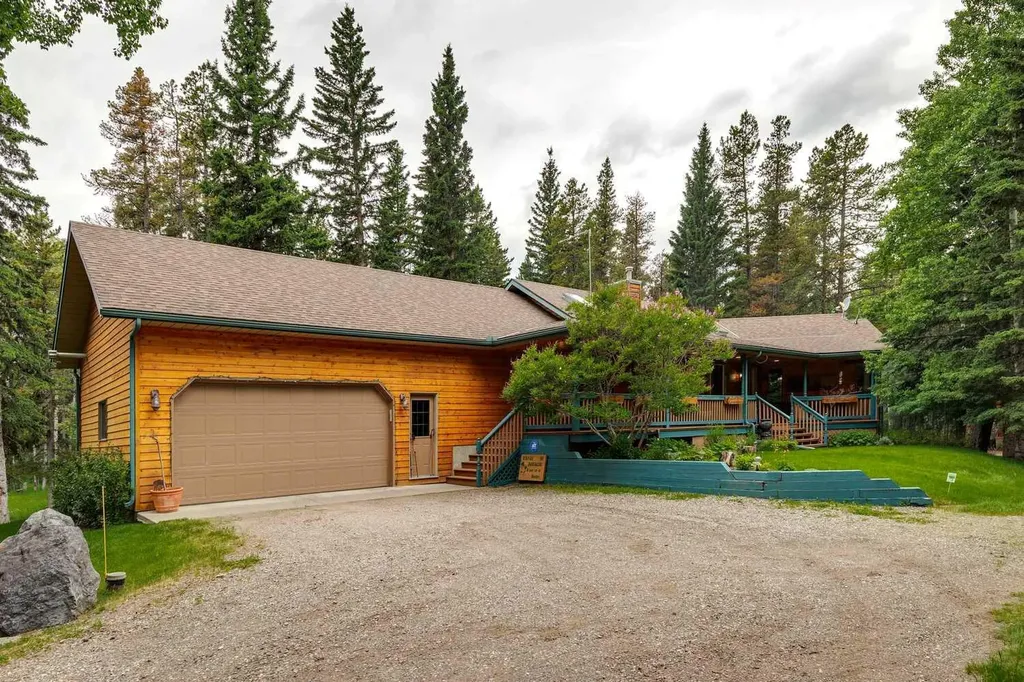 90 Hawk Eye Road Bragg Creek AB T0L 0K0