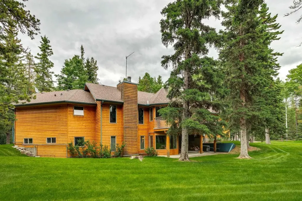 90 Hawk Eye Road Bragg Creek AB T0L 0K0
