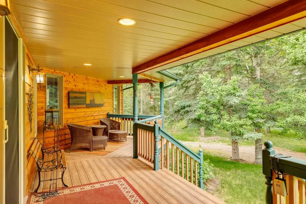 90 Hawk Eye Road Bragg Creek AB T0L 0K0