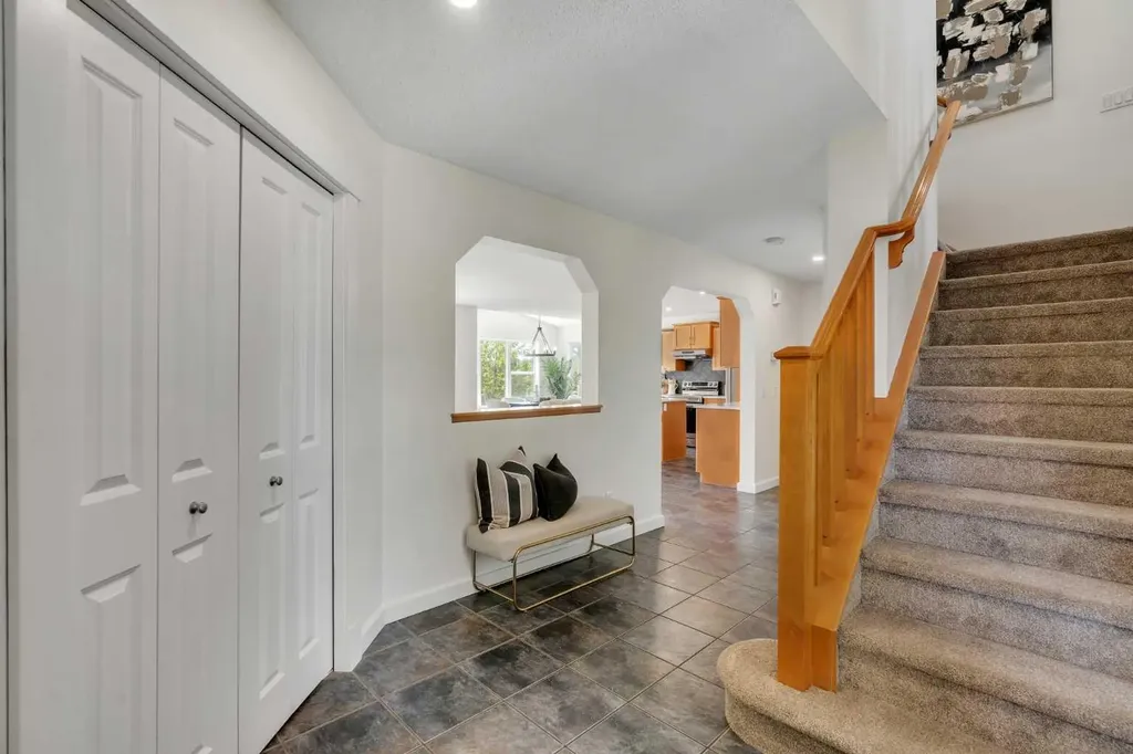 438 Sagewood Park SW Airdrie AB T4B 3A9