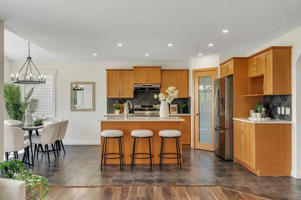 438 Sagewood Park SW Airdrie AB T4B 3A9