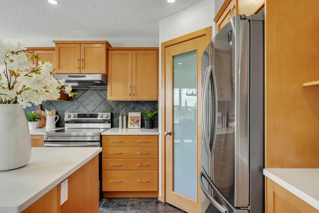 438 Sagewood Park SW Airdrie AB T4B 3A9