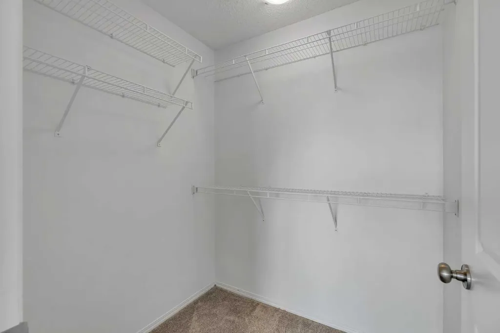 438 Sagewood Park SW Airdrie AB T4B 3A9