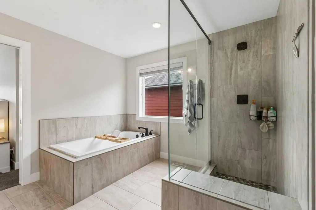 60 Auburn Shores Lane SE Calgary AB T3M 2G1