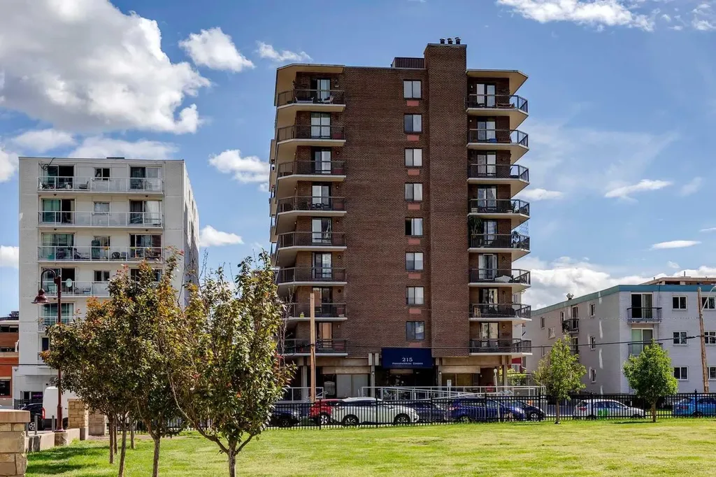 215 14 Avenue SW Calgary AB T2R0M2