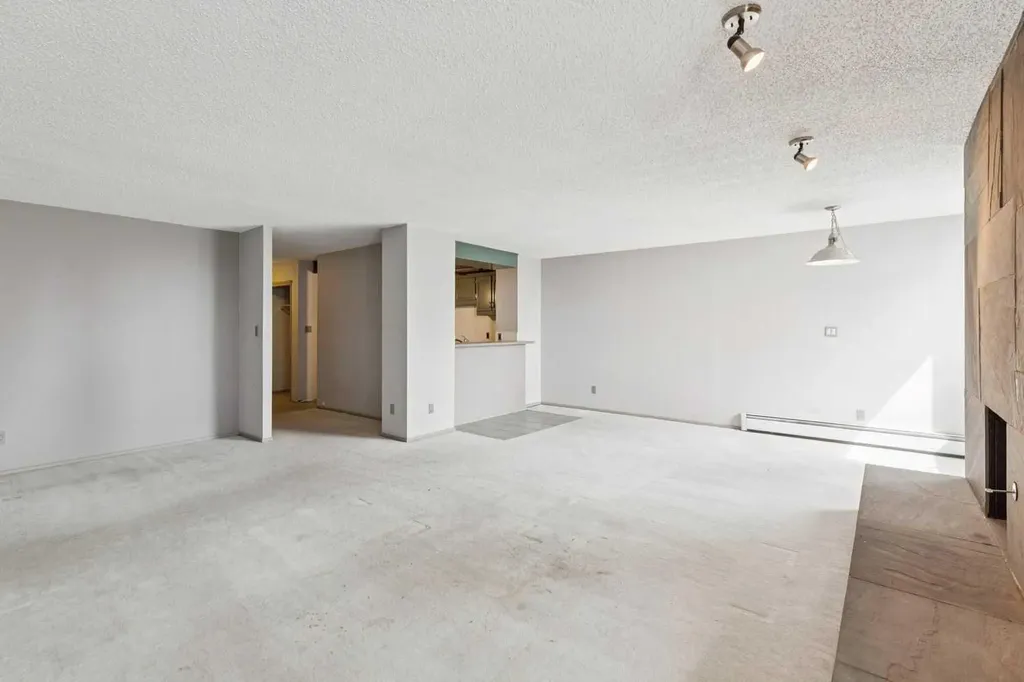 215 14 Avenue SW Calgary AB T2R0M2