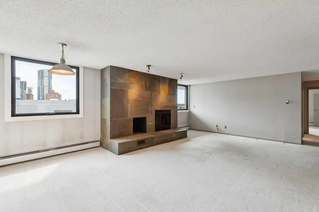 215 14 Avenue SW Calgary AB T2R0M2