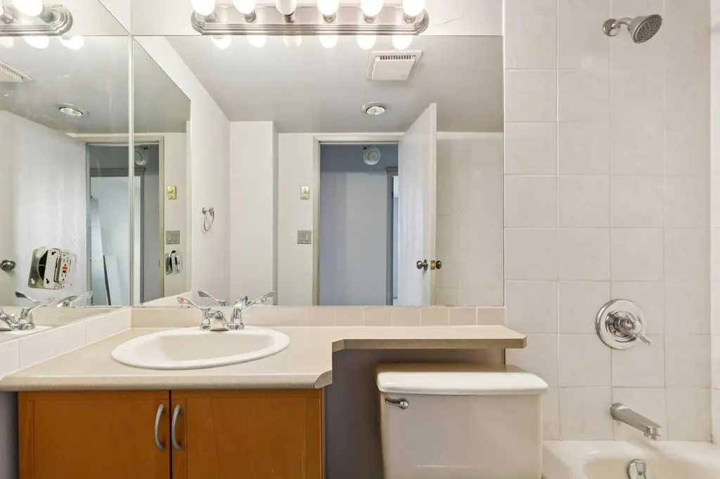 215 14 Avenue SW Calgary AB T2R0M2