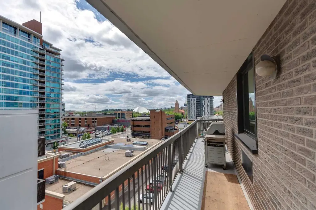 215 14 Avenue SW Calgary AB T2R0M2