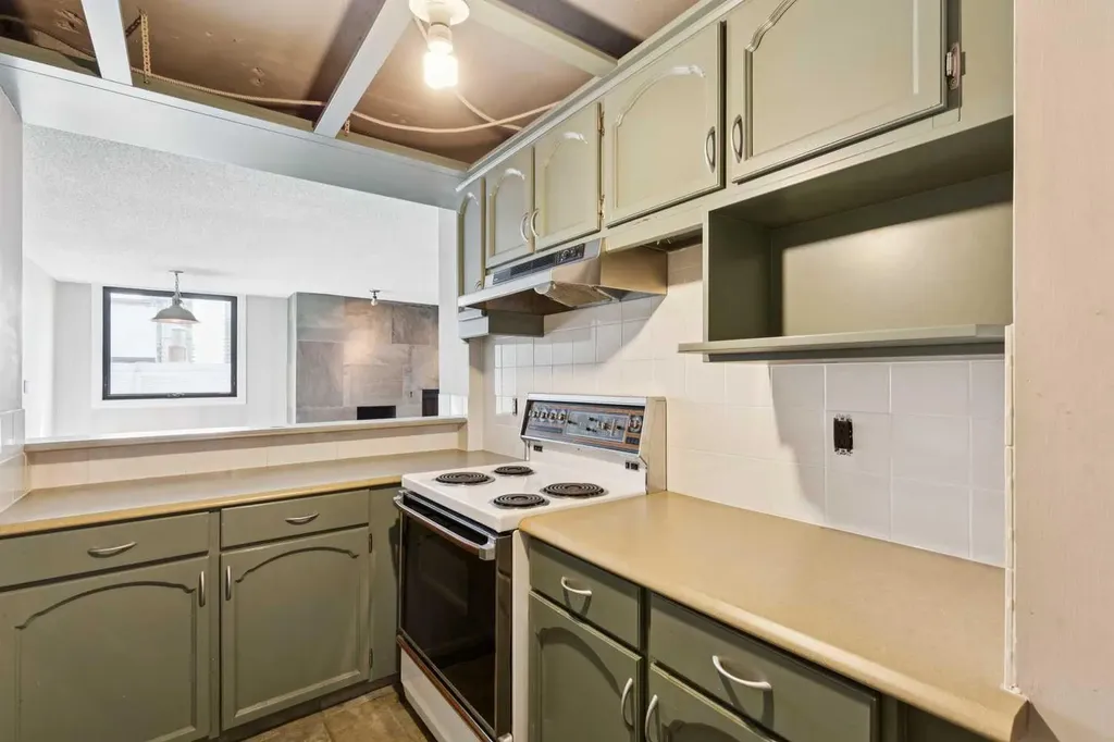 215 14 Avenue SW Calgary AB T2R0M2