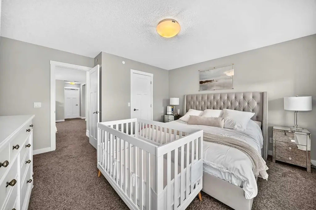 905 Livingston Way NE Calgary AB T3P 1L2