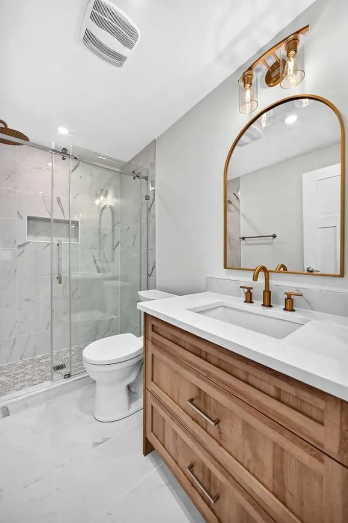 905 Livingston Way NE Calgary AB T3P 1L2