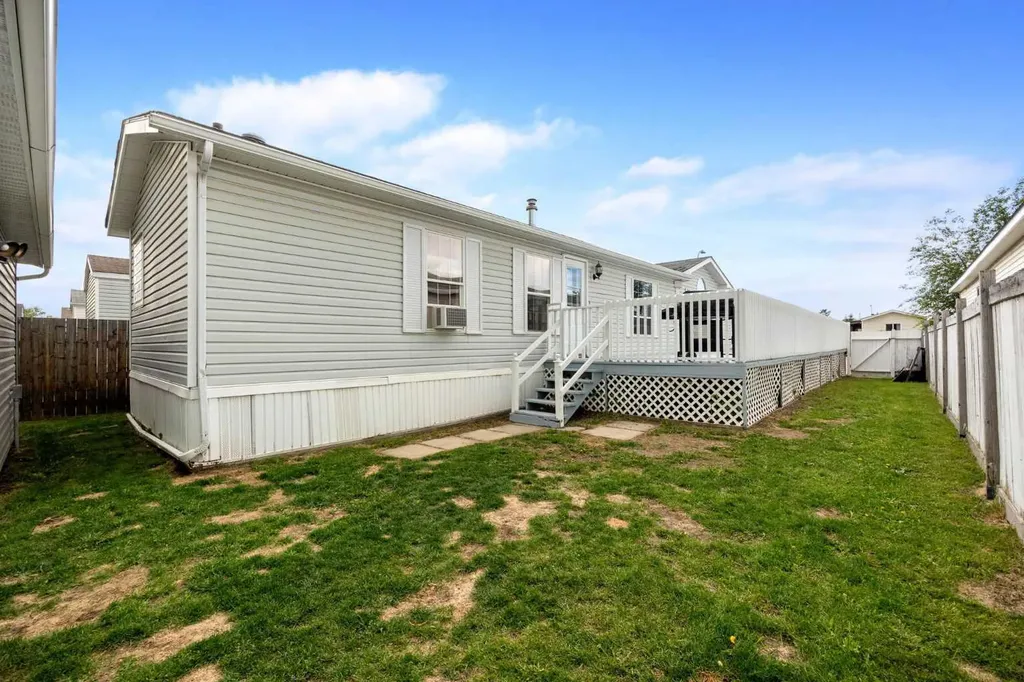 193 Mustang Road Fort Mcmurray AB T9H 5K4