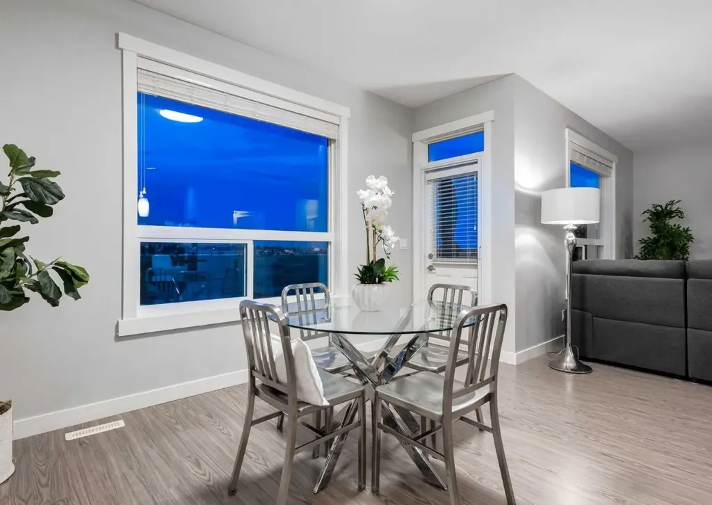 1086 Williamstown Boulevard NW Airdrie AB T4B3T9