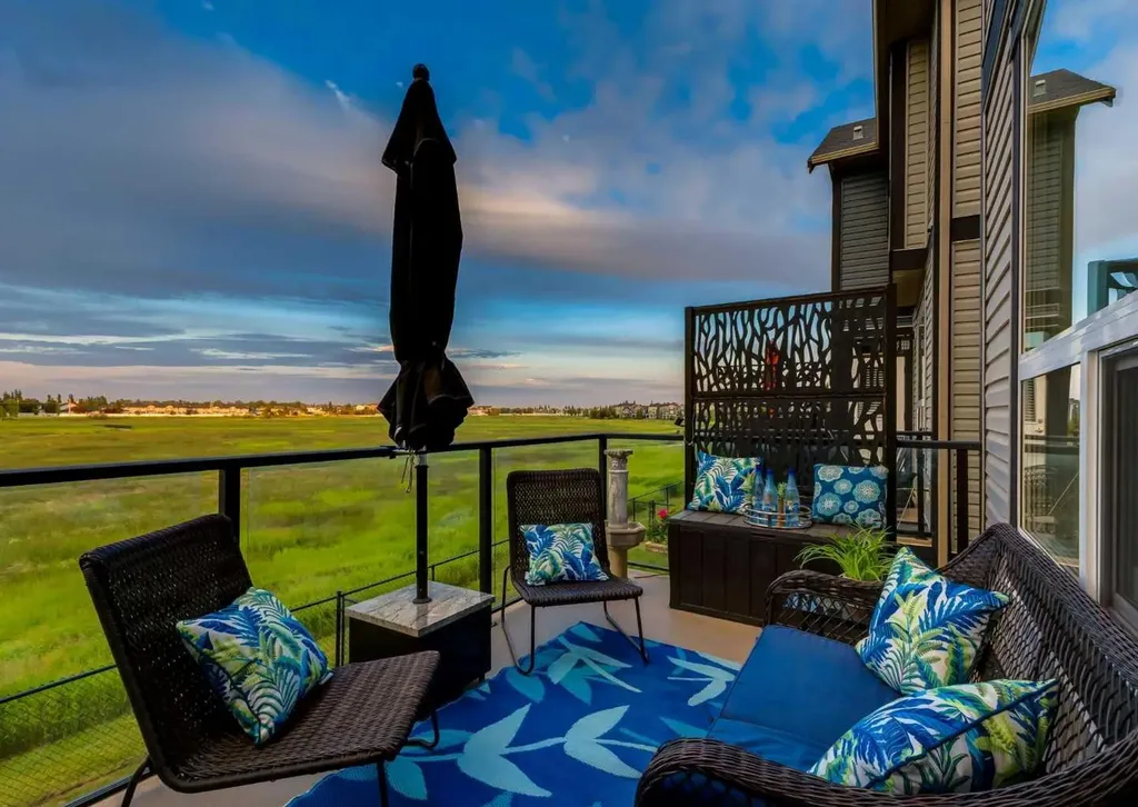 1086 Williamstown Boulevard NW Airdrie AB T4B3T9