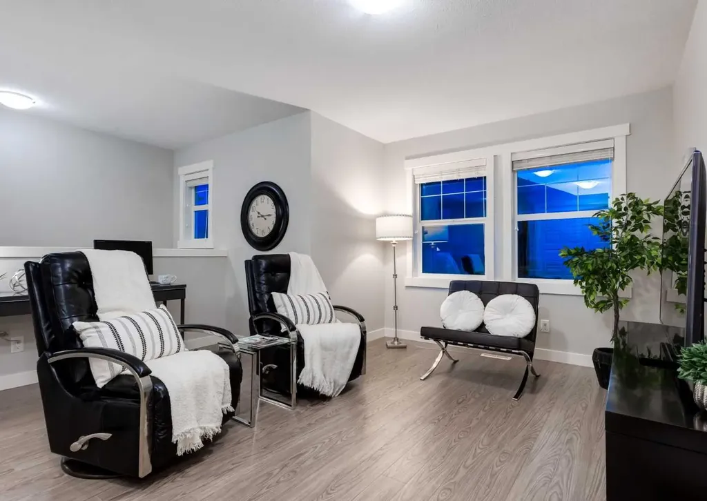 1086 Williamstown Boulevard NW Airdrie AB T4B3T9