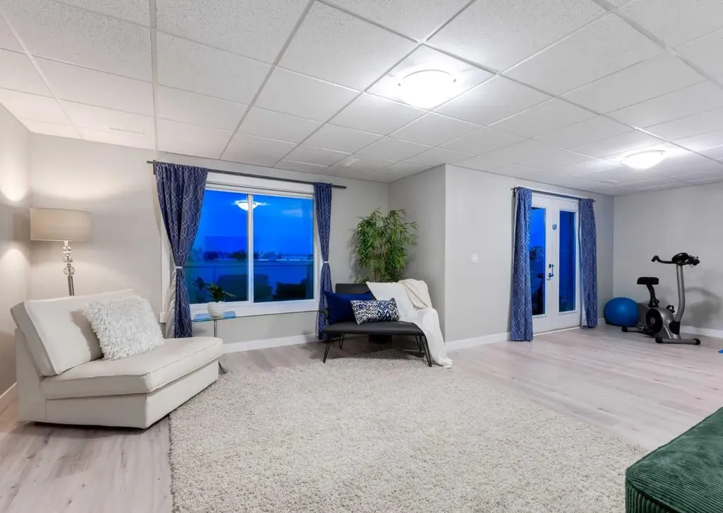 1086 Williamstown Boulevard NW Airdrie AB T4B3T9
