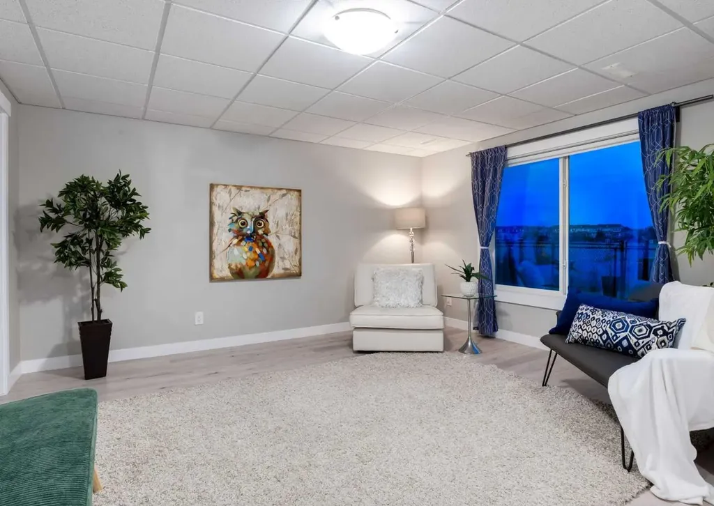1086 Williamstown Boulevard NW Airdrie AB T4B3T9