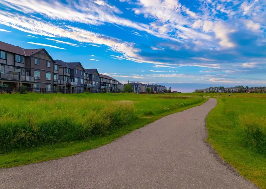 1086 Williamstown Boulevard NW Airdrie AB T4B3T9