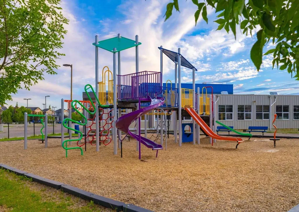 1086 Williamstown Boulevard NW Airdrie AB T4B3T9