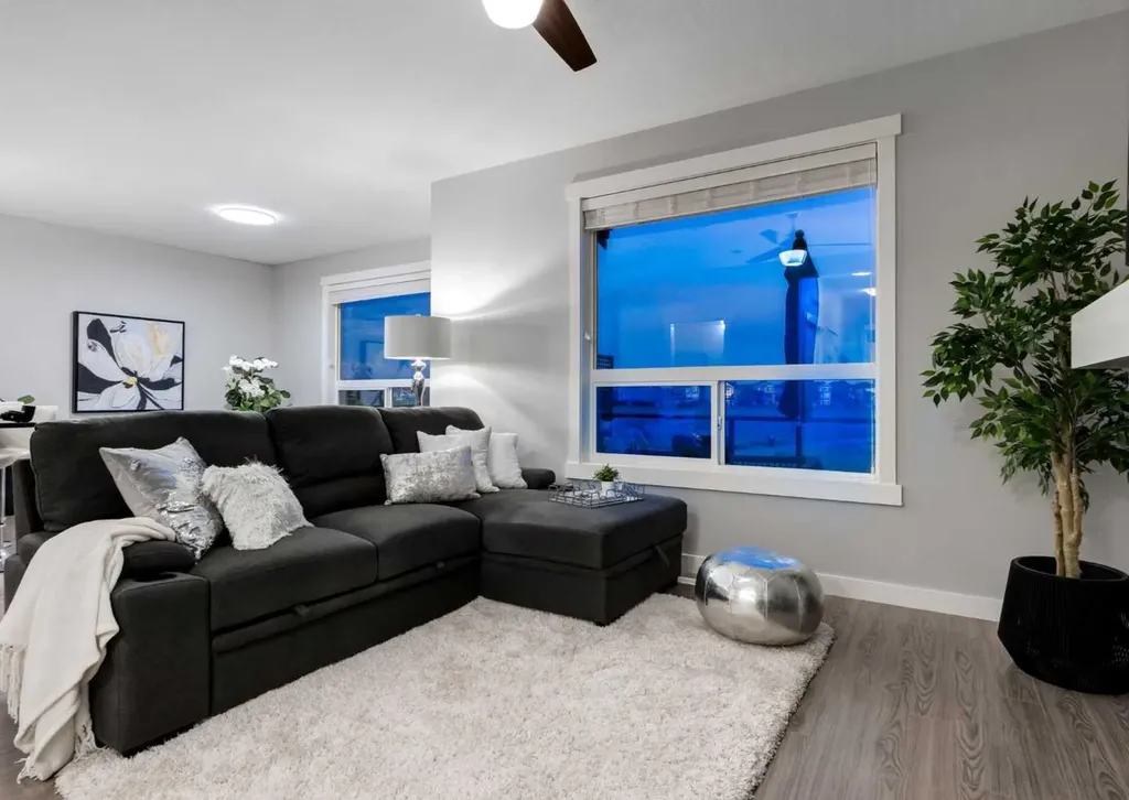1086 Williamstown Boulevard NW Airdrie AB T4B3T9