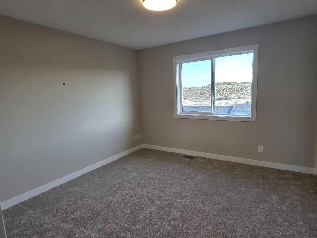 1122 Cobblestone Boulevard SW Airdrie AB T4B 5W5