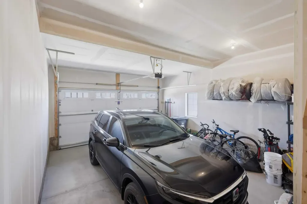 11 Linden Place Rural Red Deer County AB T4E 3C4