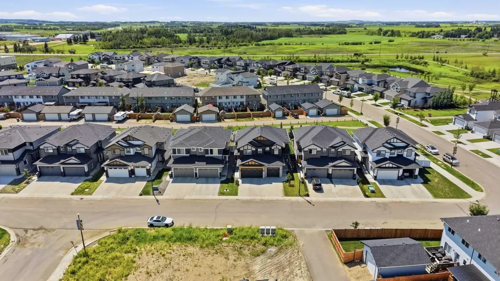 11 Linden Place Rural Red Deer County AB T4E 3C4