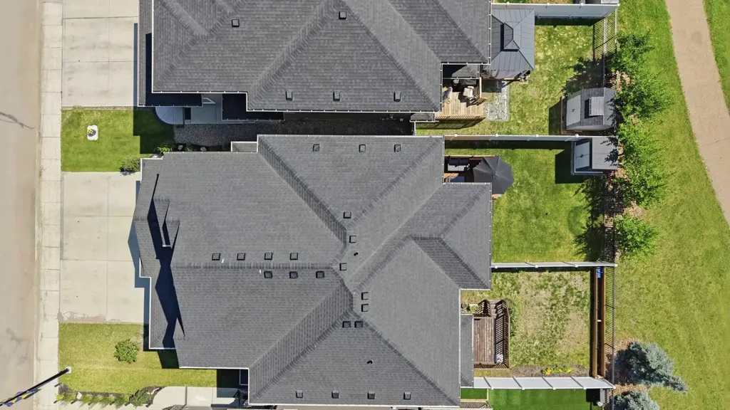 11 Linden Place Rural Red Deer County AB T4E 3C4